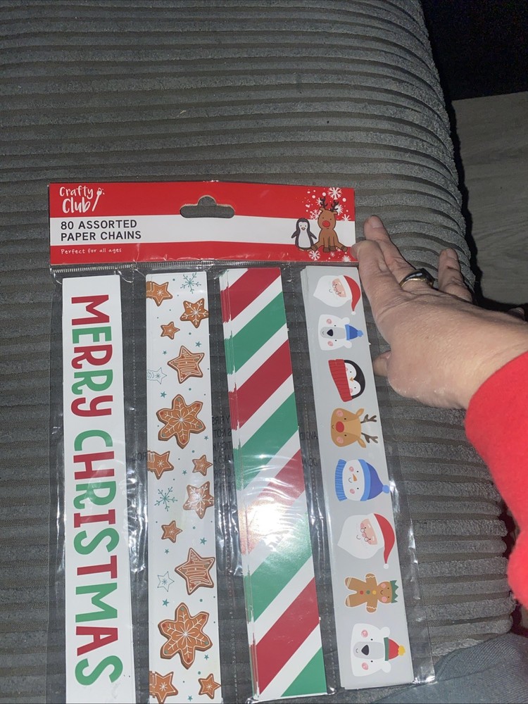 80 Assorted Paper Chains