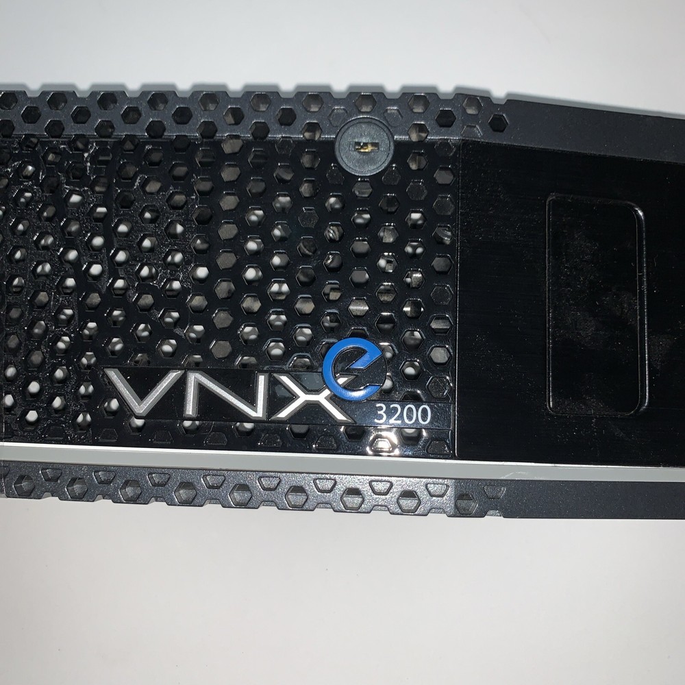 Front cover ~ EMC DRIVE ARRAY VNXE3200 BPE12