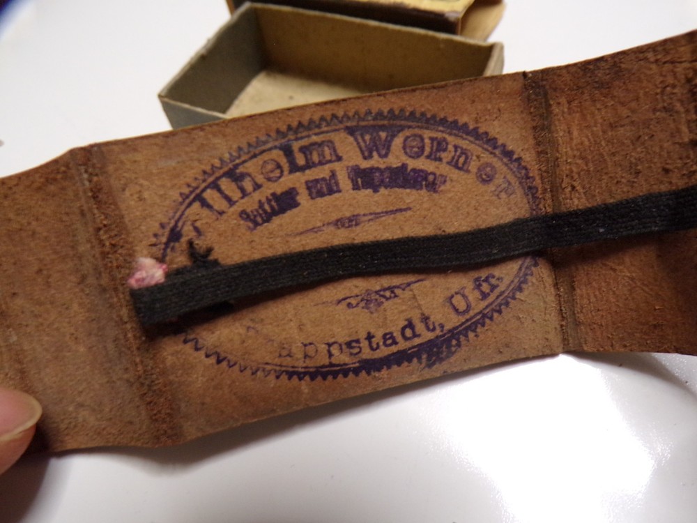 VTG Leather Matchbox Holder