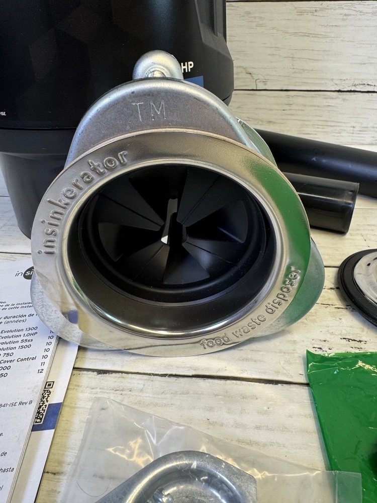 Garbage Disposal InSinkErator Power 900 Continuous feed 3/4 HP