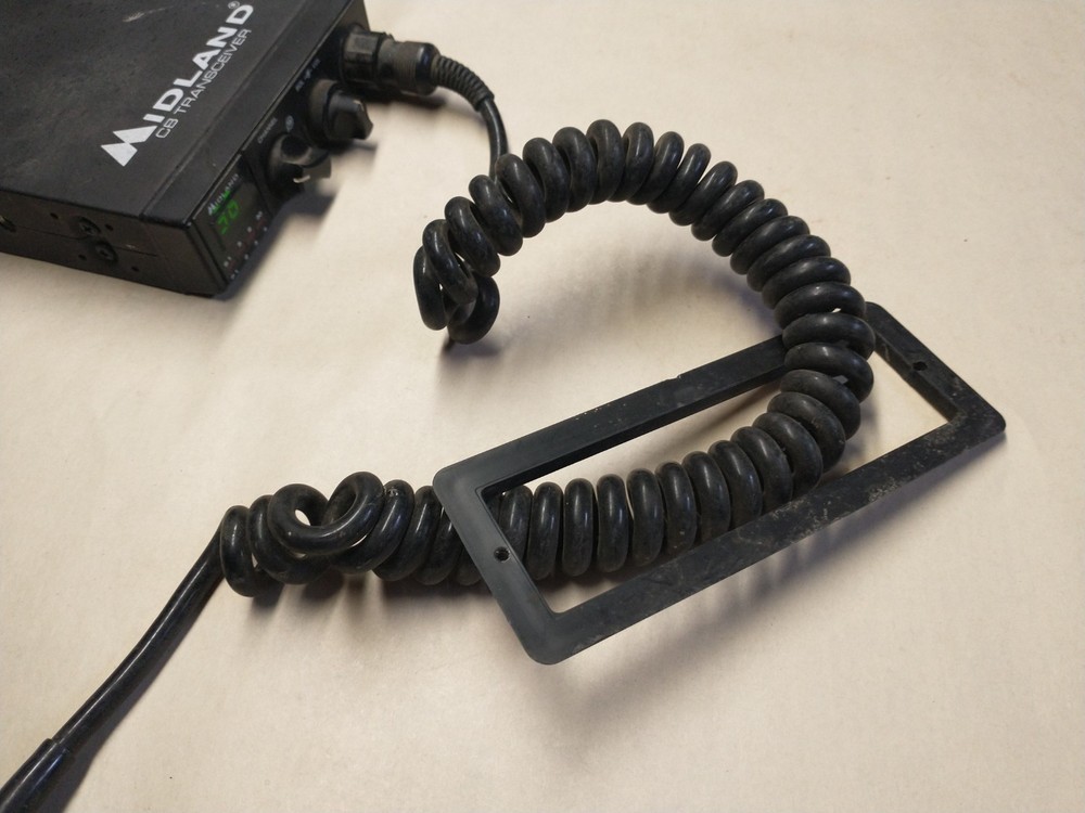Midland model 77-104 CB Radio UNTESTED