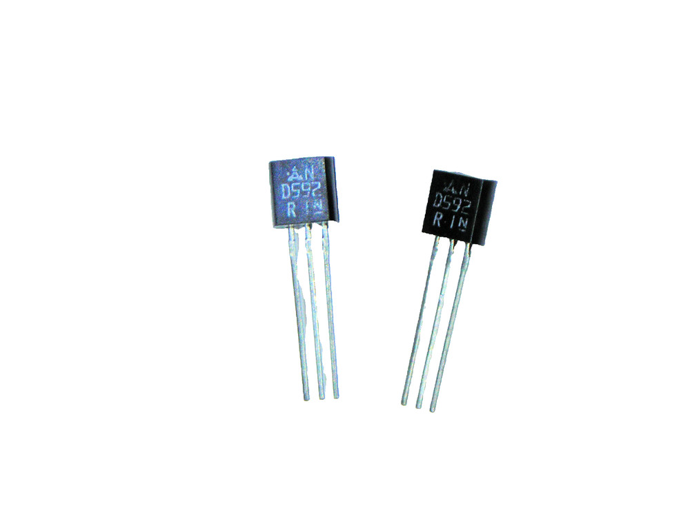 2SD592 "Original" Panasonic (Matsushita) Transistor 2  pcs