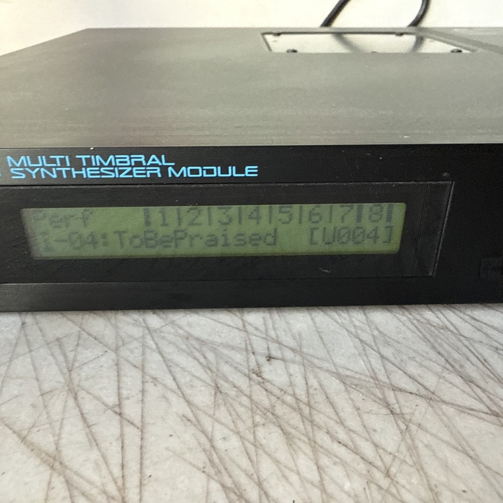 Roland JV-880 Rackmount Synthesizer Digital Multi Timbral MIDI Display Screen