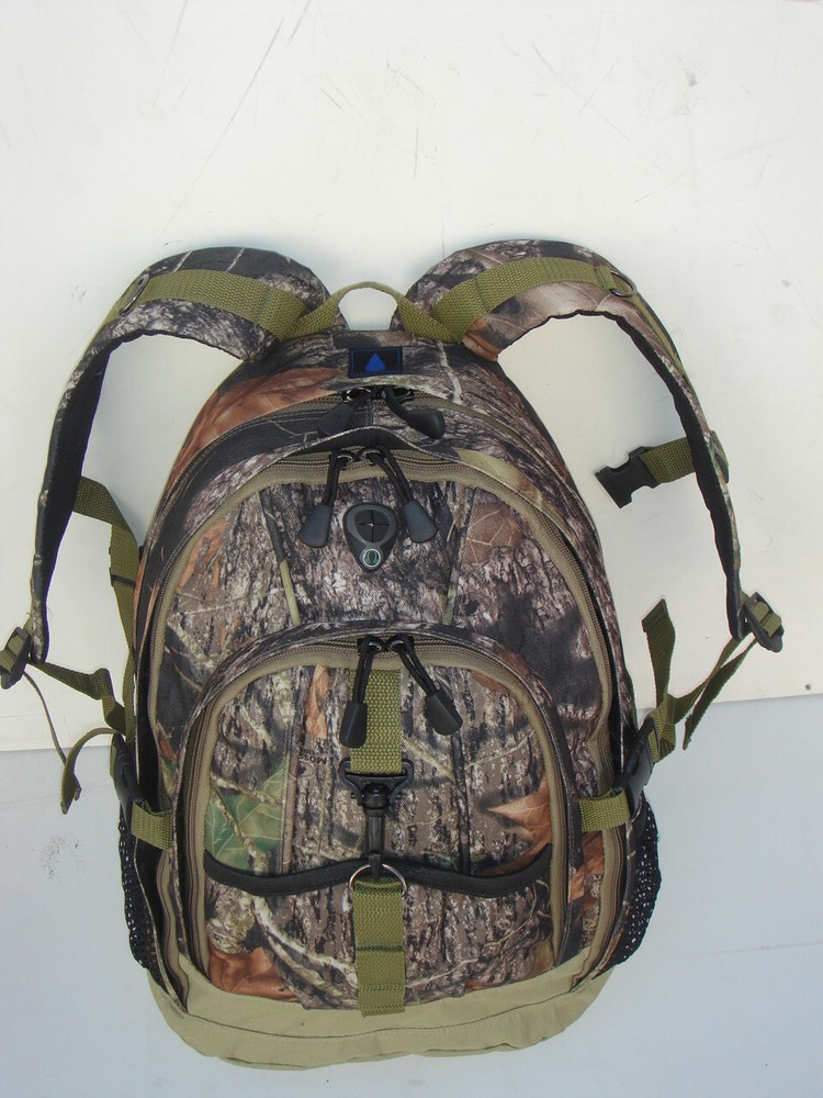 Explorer Mossy Oak 17" Day Pack Backpack Hiking Camping