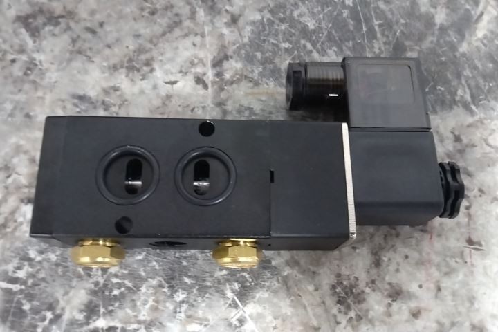 Dynaquip Controls PHH28ATSR08310A 2 In Pneumatically Actuated Two-Way Ball Valve