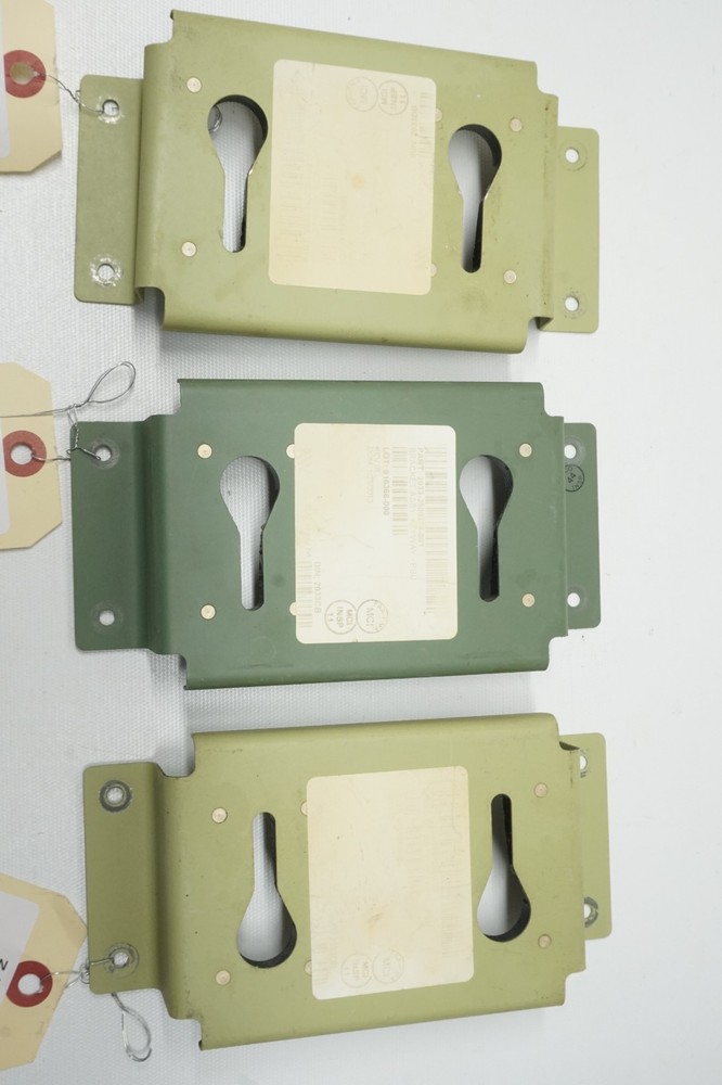 3X Beechcraft Bracket ASSY P/N: 2033-2500260-001