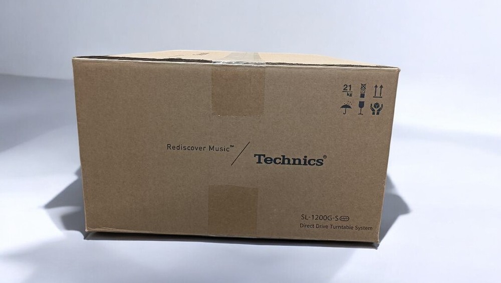 TECHNICS SL-1200G Series Turntable 100V JP w/WT-53E Step-Down Unit EU Ready