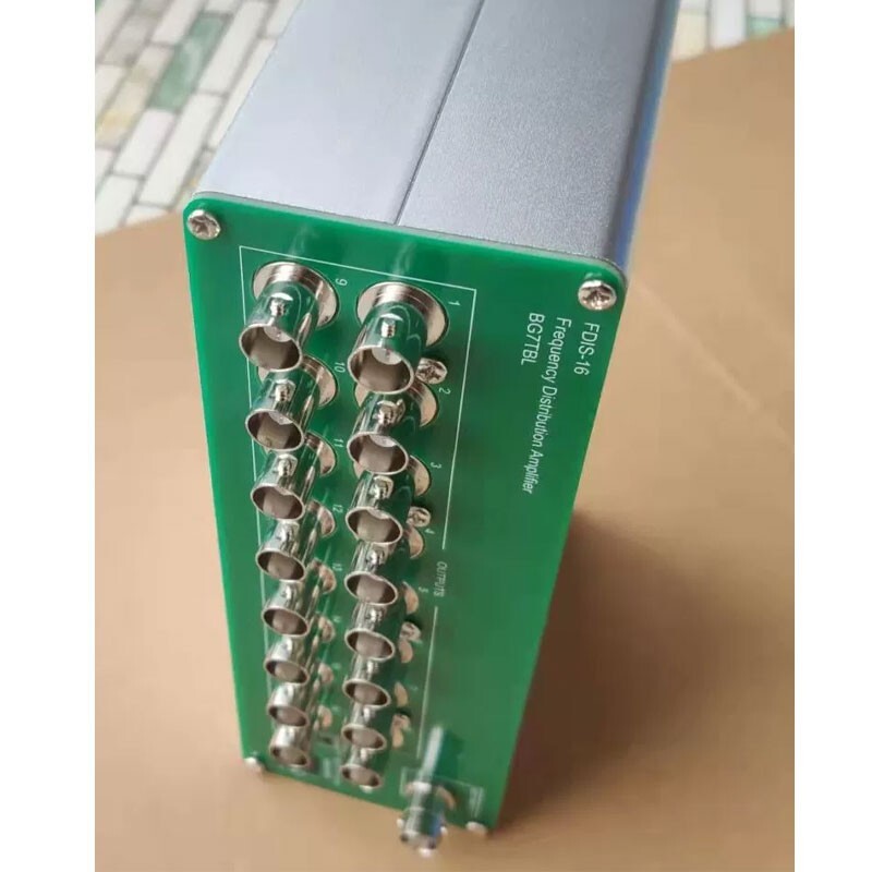 100M Sine Wave BNC Port13dBm Frequency Distributor 16CH Output Frequency Divider