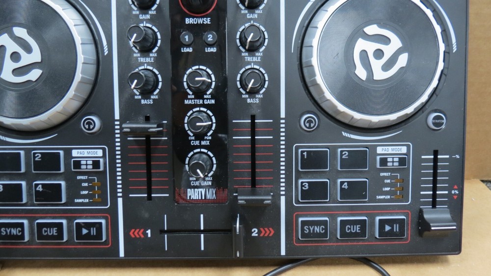 NUMARK PARTY MIX DJ CONTROLLER WITH BUILT-IN LIGHT SHOW