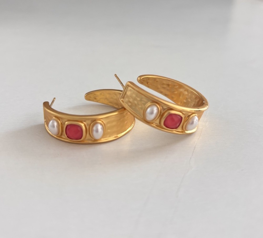 Brand New. $165 Julie Vos Savory Statement Hoop Earring