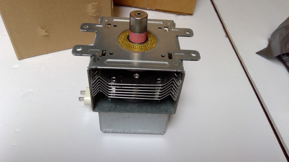 Maytag Microwave Magnetron 53001044 (WP53001044) OEM