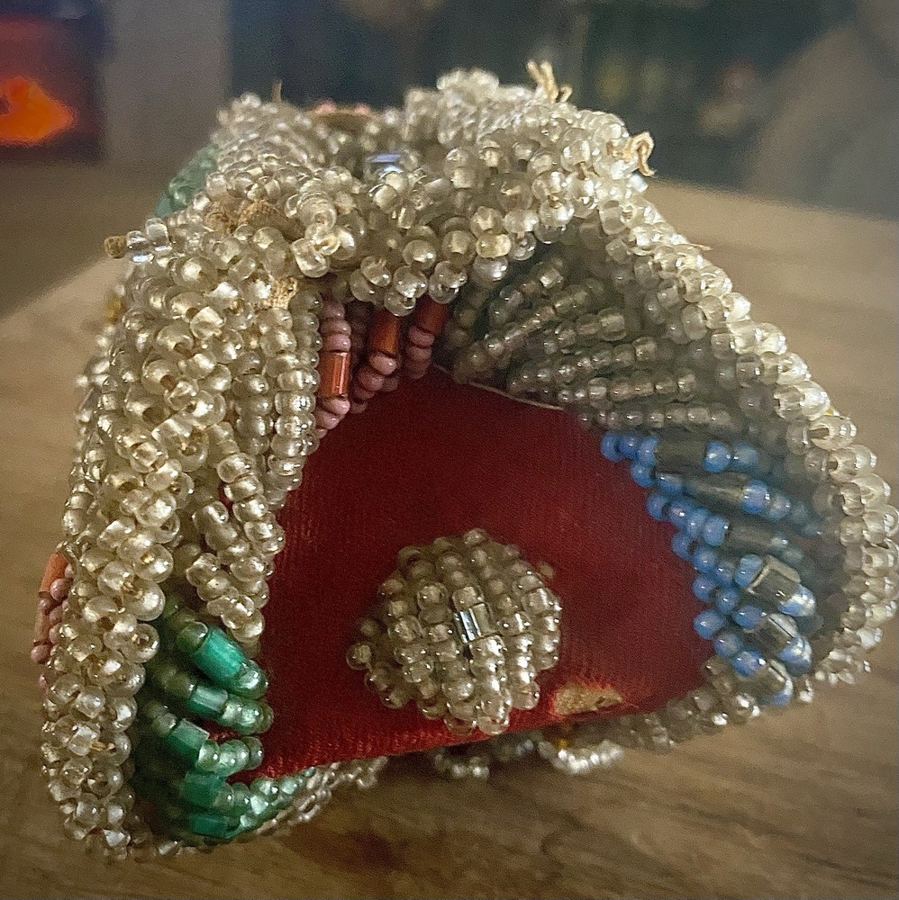 ANTIQUE Native American BEADED POUCH