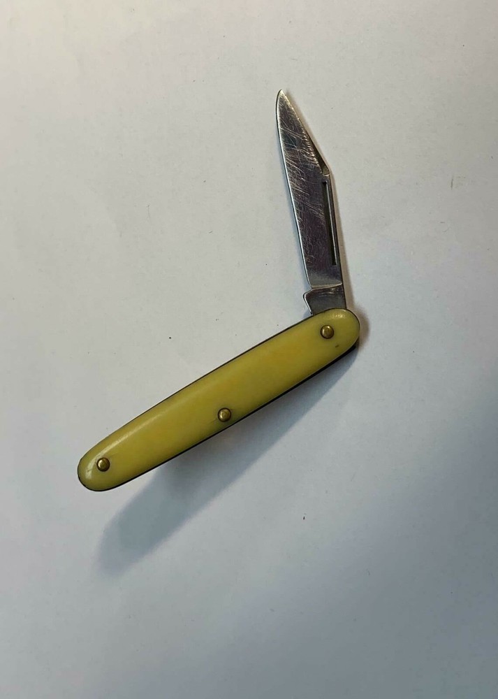 Vintage Pocket Knife Tie Tac