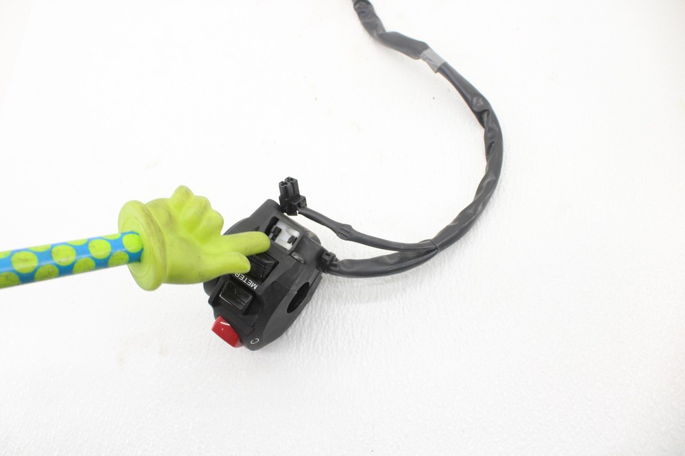 11-25 Suzuki Gsxr600 Right Control Switch Pack