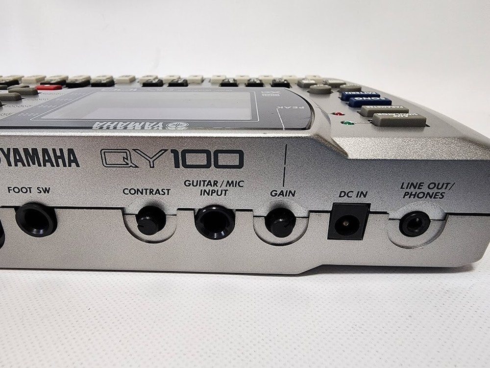 YAMAHA QY100 Sampler Sequencer Sound Module Rhythm Machine