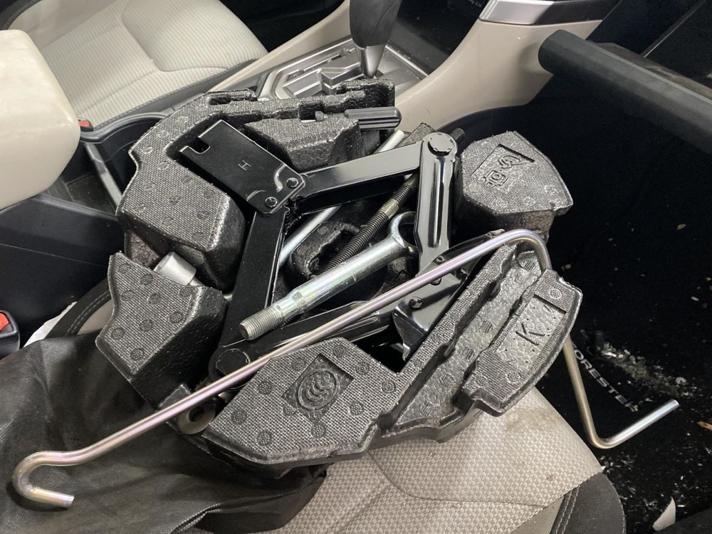 Engine ECM Electronic Control Module ID 22765AR600 Fits 22 FORESTER 1070030