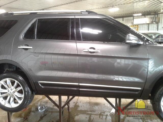 2015 Ford Explorer Passenger Front Headrest Only Black Leather