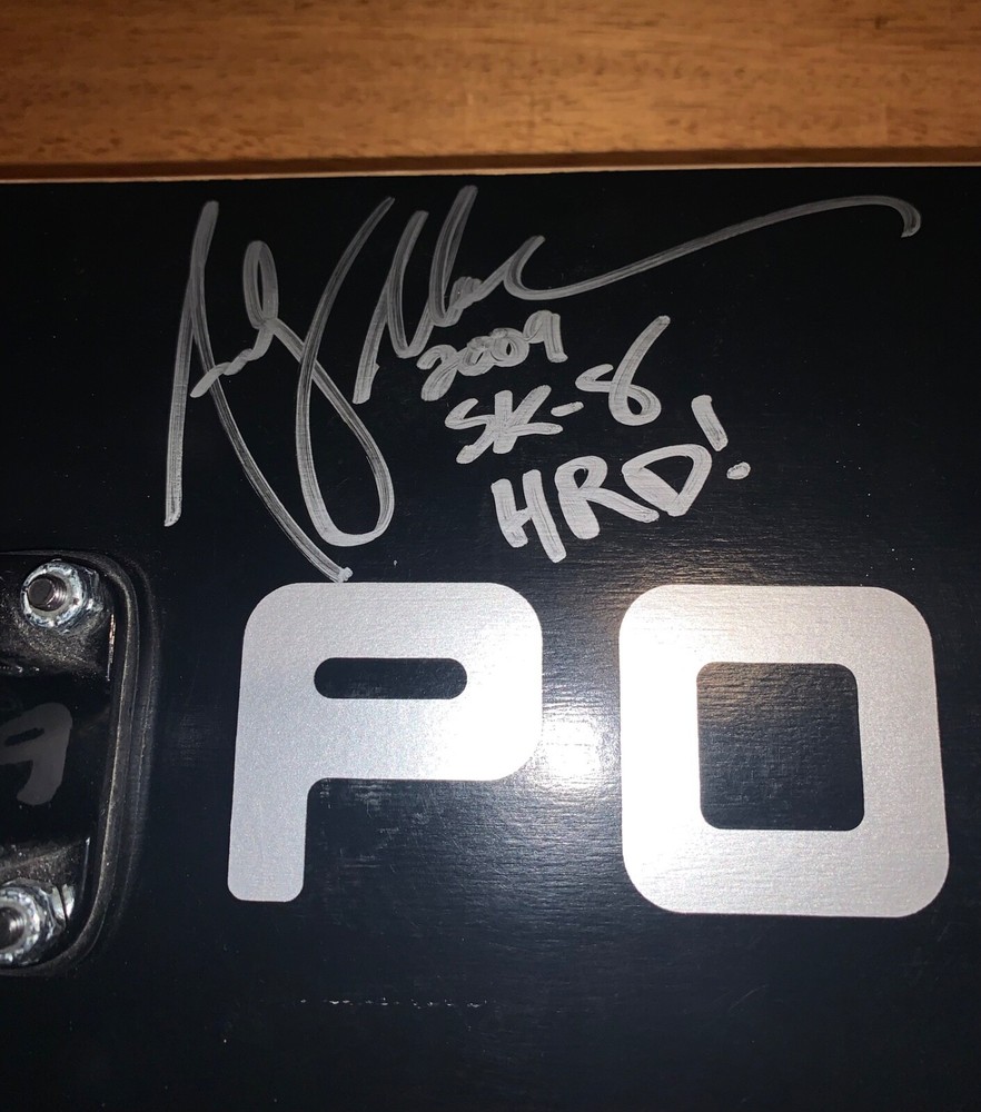 Andy Macdonald "Digital Series" Skateboard SIGNED Positiv