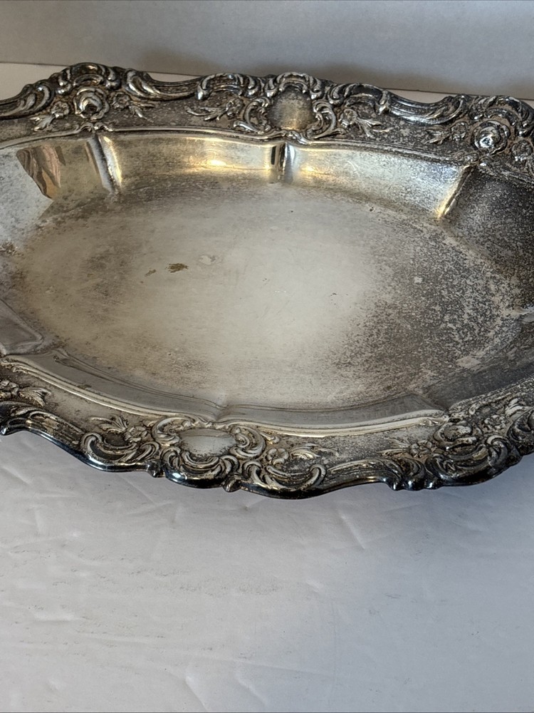 Vintage Towle Old Master Embossed Silverplate Bread Tray