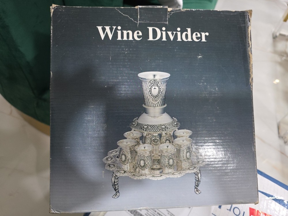 Wine Divider 8 Cups, Tray