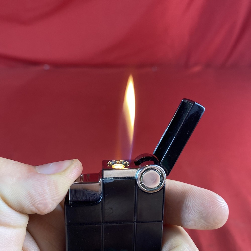 Xikar (580BK) EX Cigar Lighter Black with Box - Tested & Working