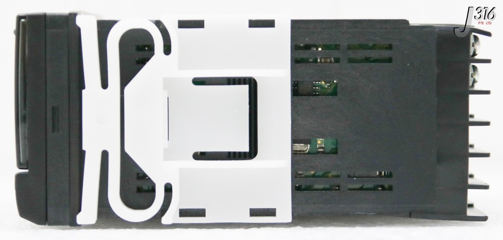 39530 OMRON DIGITAL PANEL METER K3HB-XVD-A1