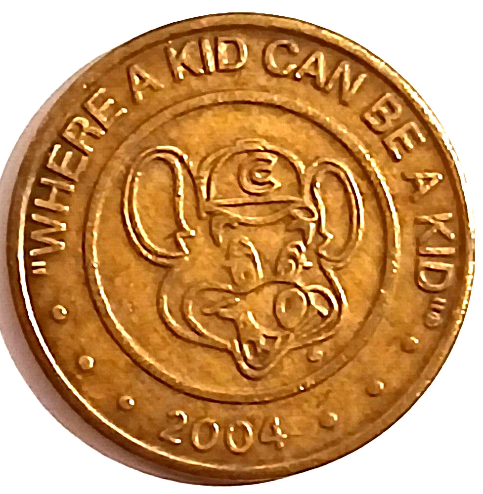 2004 Chuck E Cheese Token Younger Rat Brass .9375"