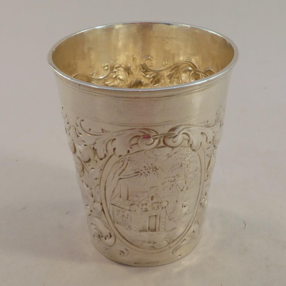 German Solid Silver Repousse Beaker Leipzig c. 1700 Schmidt Becher um 1700