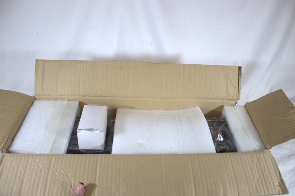 Stellar Labs DMX-192 192 Channel Programmable DMX lighting controller