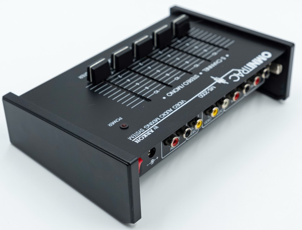 Omnitrac MS2000 Video Audio Mixing System by Arkon