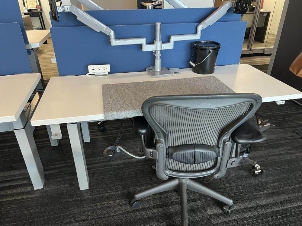 Haworth HAT 60x24 Used Office Benching