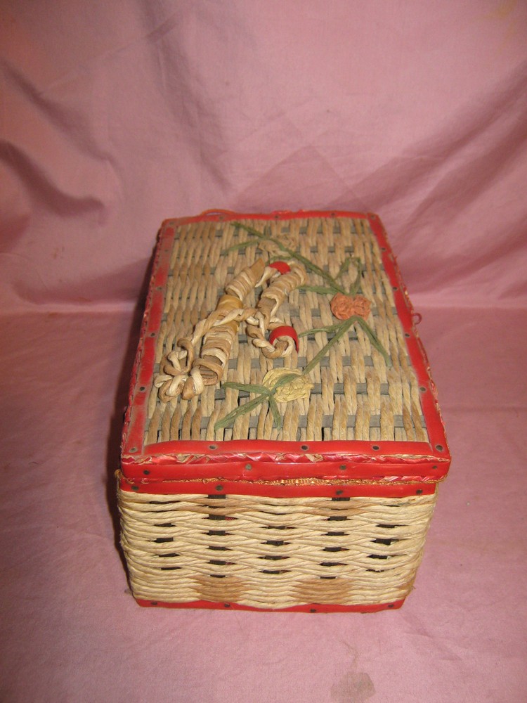VINTAGE SEWING BOX-WOVEN RAFFIA WITH SATIN LINING-1960's