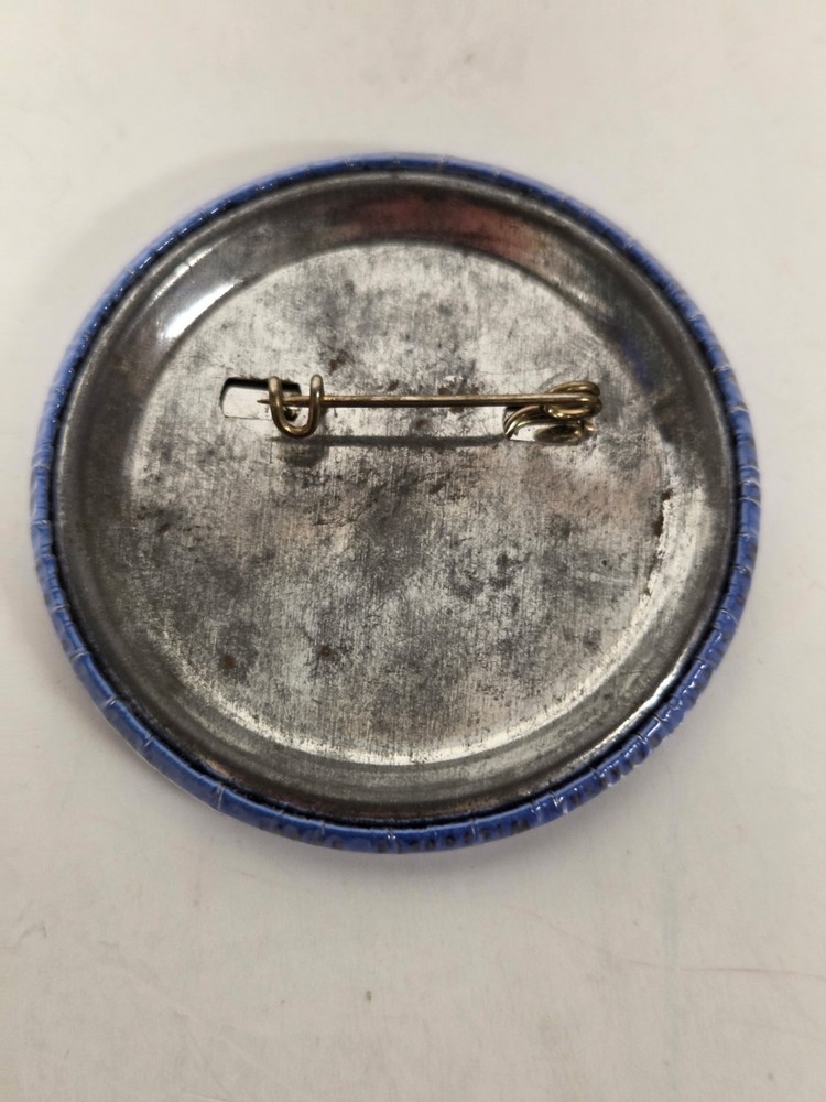 1976 Oshkosh Sawdust Days Button