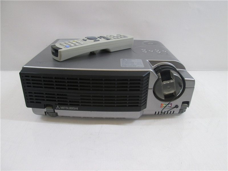 Mitsubishi XD300U Projector Bright Clear Visuals Business Presentation