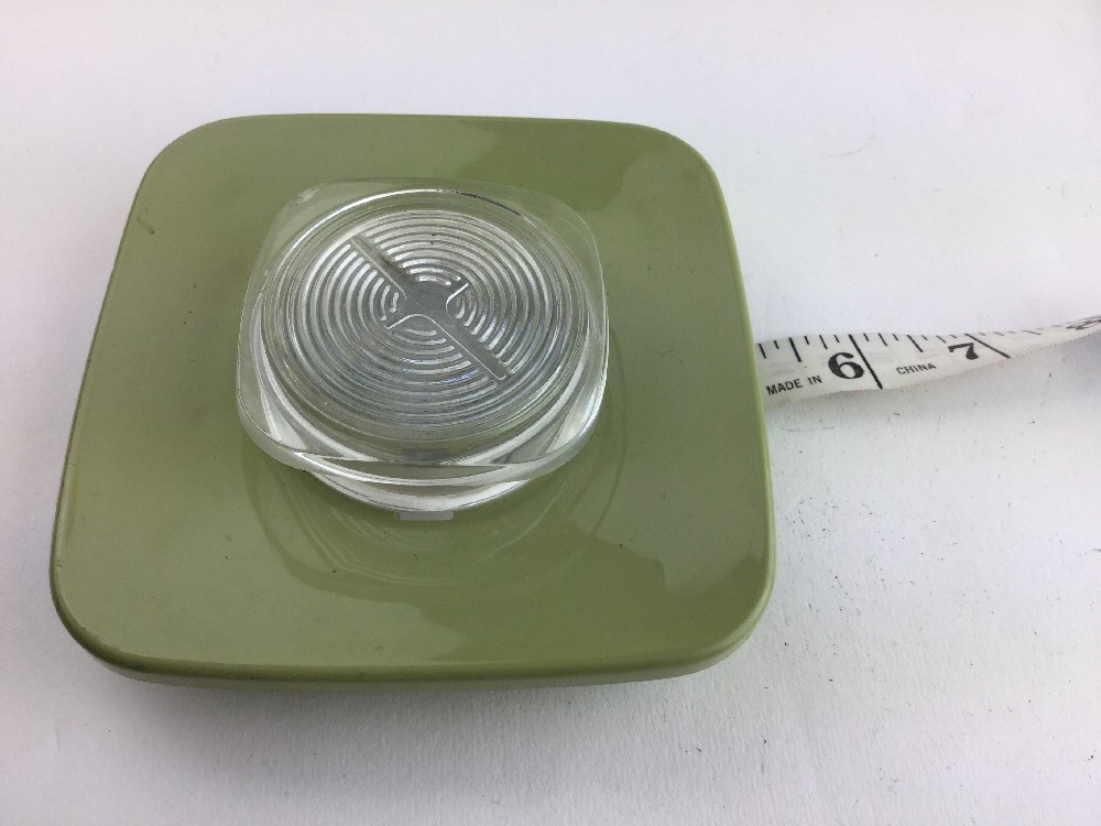 Oster SQUARE GREEN LID FoR BLENDER Nice Shape.