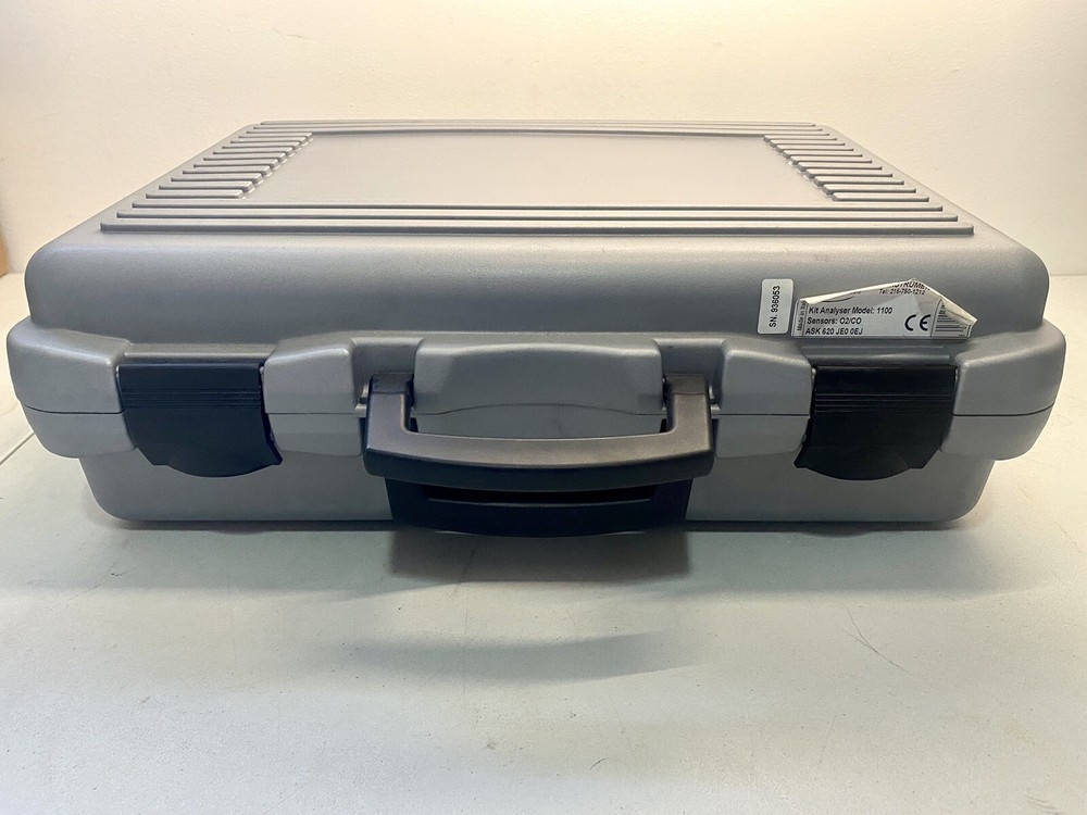 E-Instruments Model 1100 Portable Kit Analyzer O2/CO