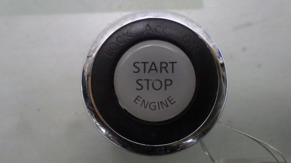 12 INFINITI G37 Ignition Start And Stop Button
