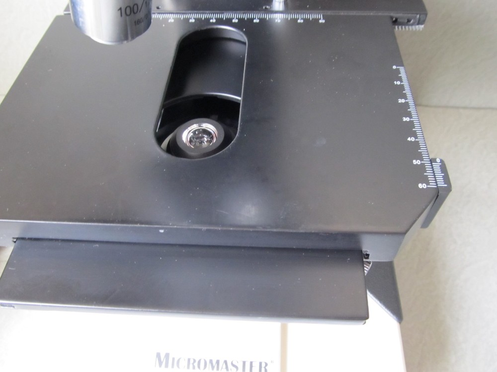 Fisher Micromaster 12-561B Binocular Microscope ***Pls Read