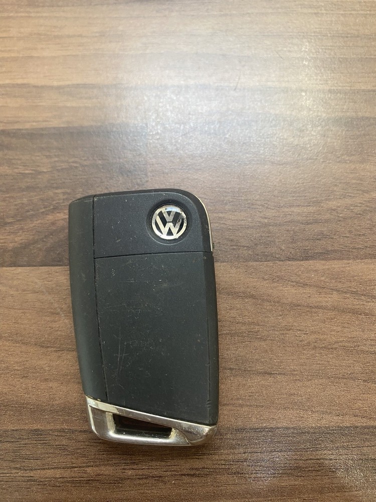 VW GOLF / POLO BUTTON REMOTE FLIP KEY FOB USED