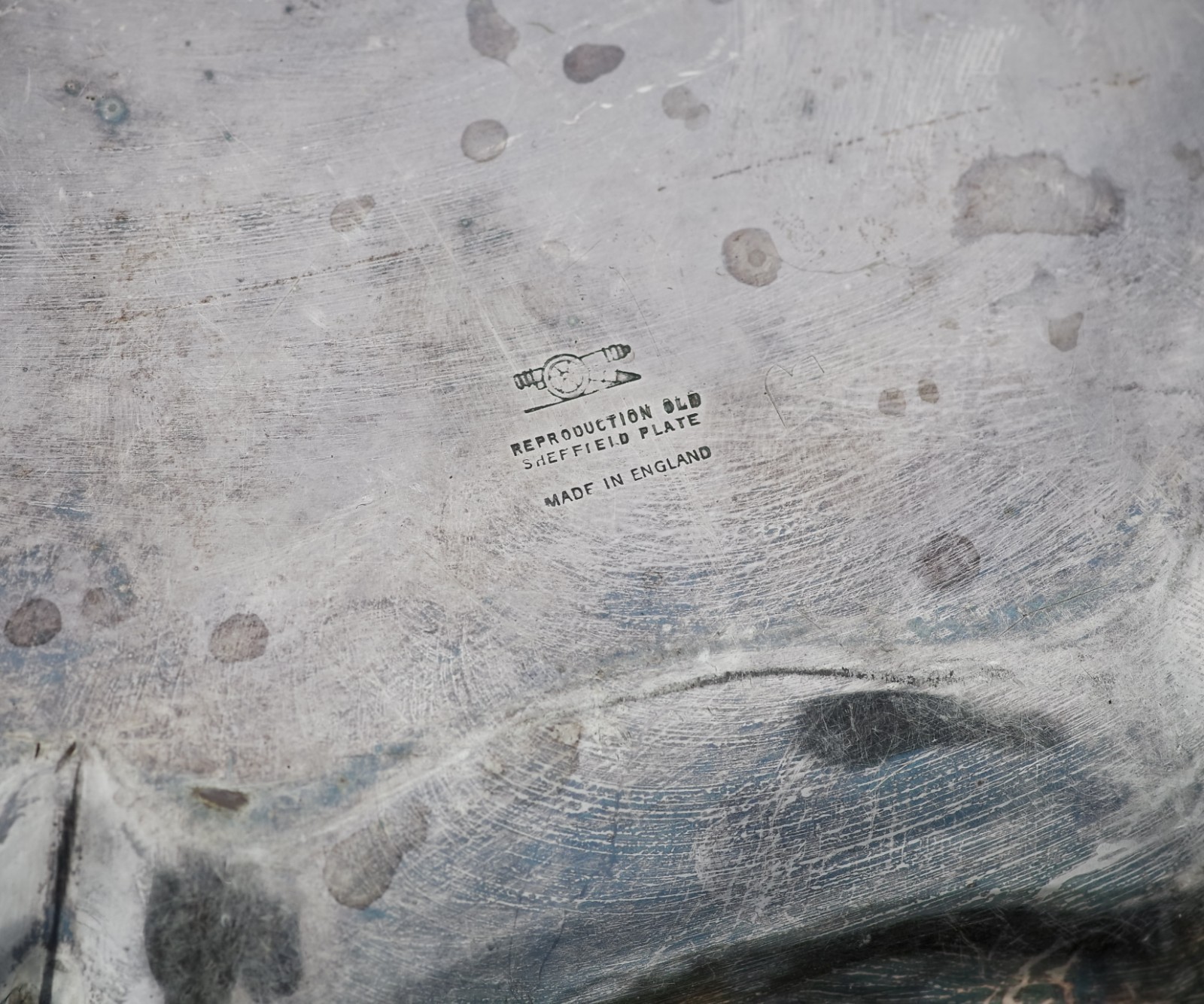 VINTAGE Silver Plate Covered CHAFING DISH Made in England