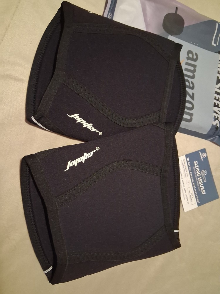 NEW- JUPIYER- KNEE SLEEVES- SIZE LARGE