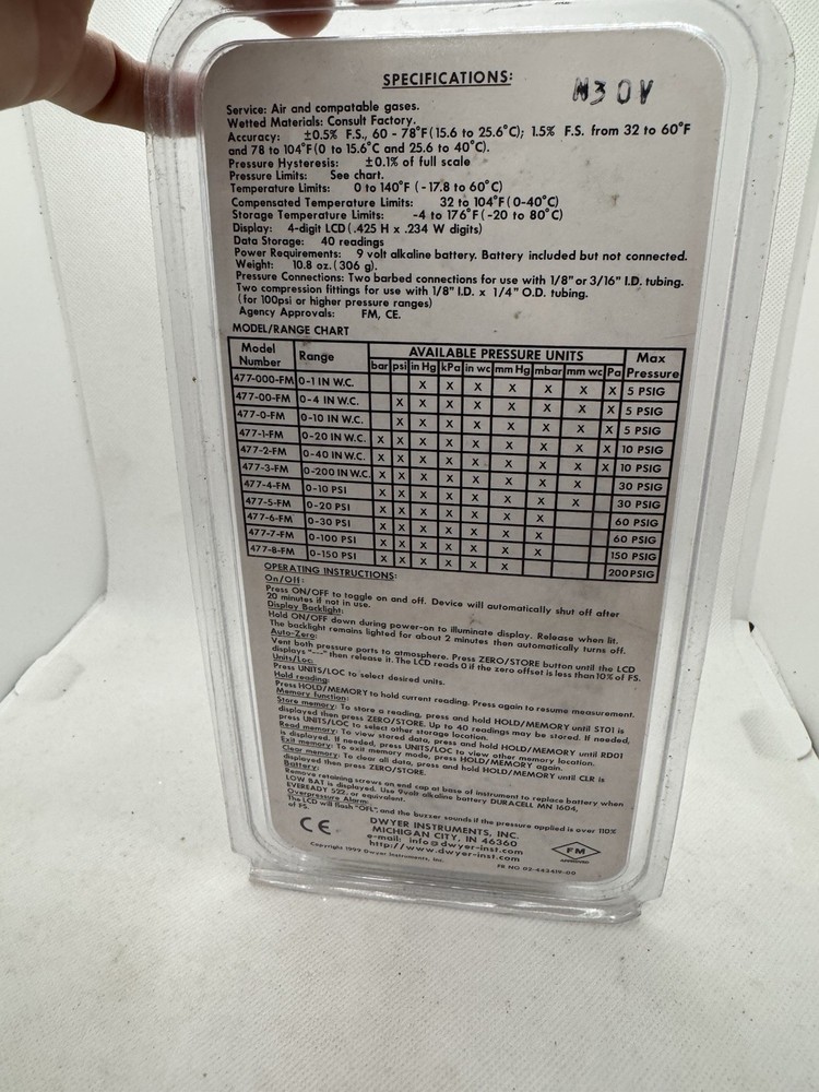 Dwyer series 477 digital manometer