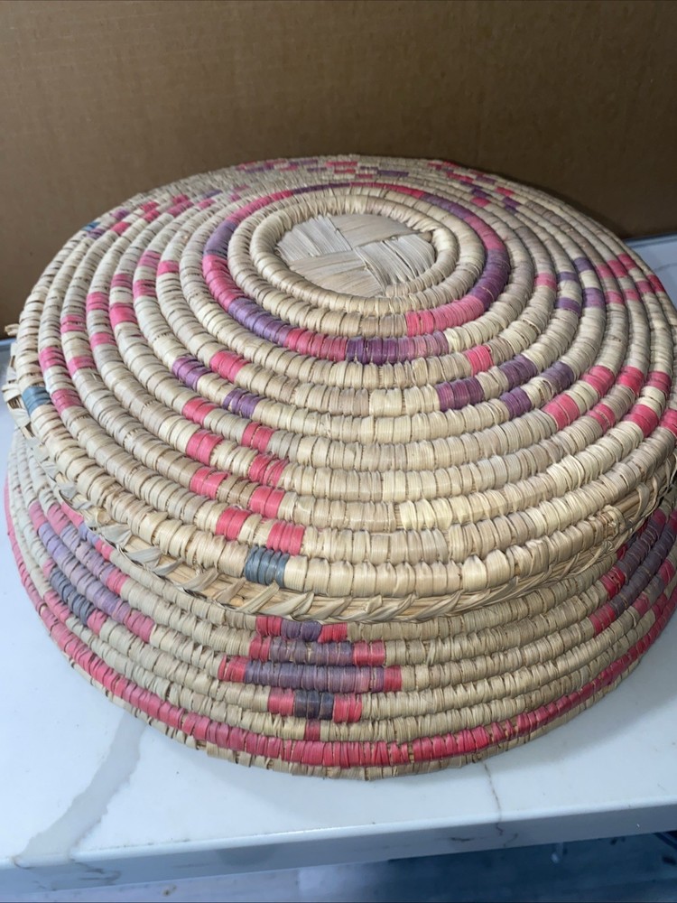 Beautiful Pair Of Vintage Baskets.