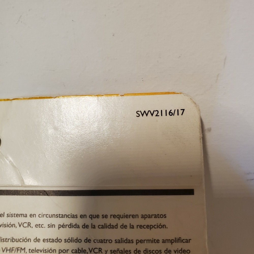 PHILLIPS 10 db 4-way output Distribution Amplifier Open Box NOS