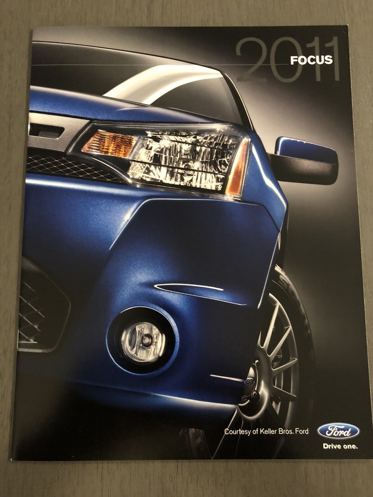 2011 FORD FOCUS 24-page Original Sales Brochure