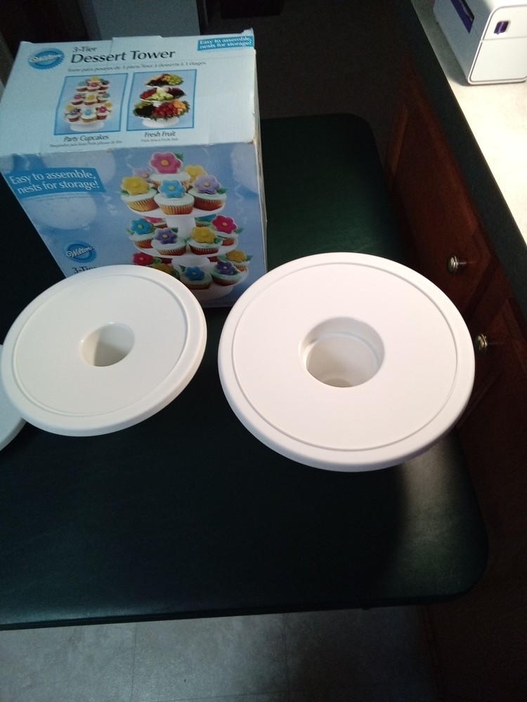 Wilton Plastic White 3-Tier Dessert Tower Easy to Assemble Open Box