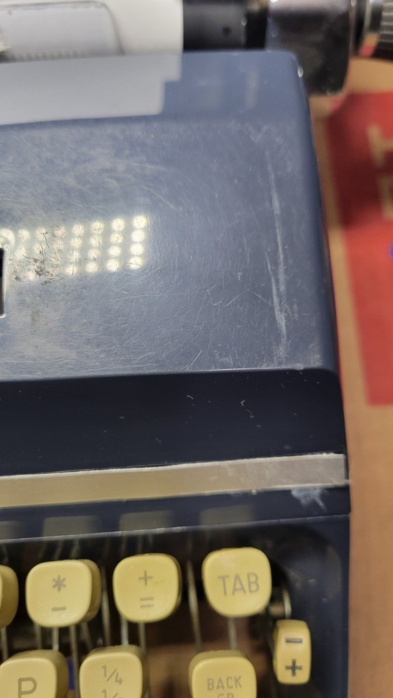 ADLER J5 TYPEWRITER NOTE WITH CASE