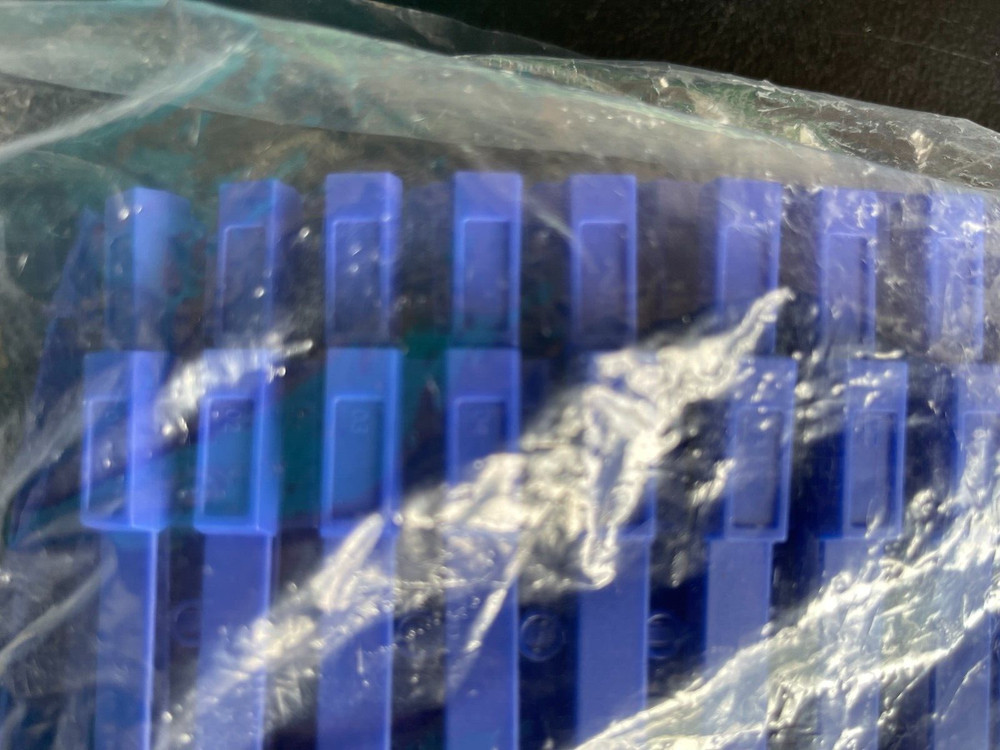 200 Numbered Plastic Truck Door Lock Security Tags | Container Lock Tags Blue