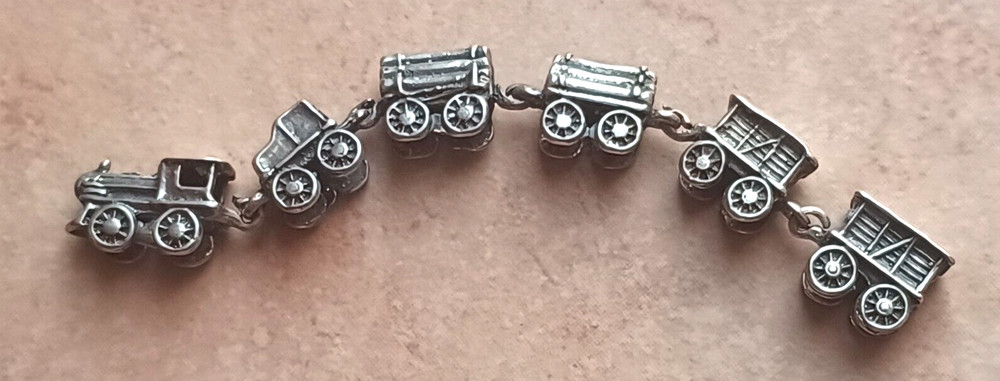 Miniature Silver 800, train