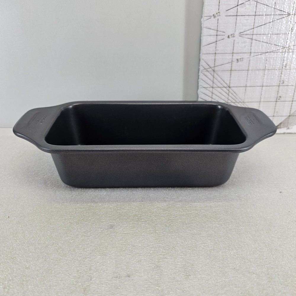 All-Clad Pro-Release Nonstick Bakeware 8" X 4" LOAF Pan